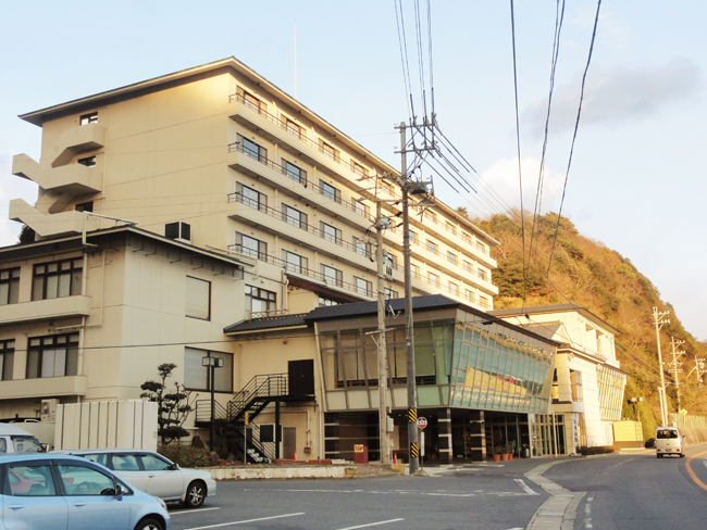 グランドホテル太陽入り口